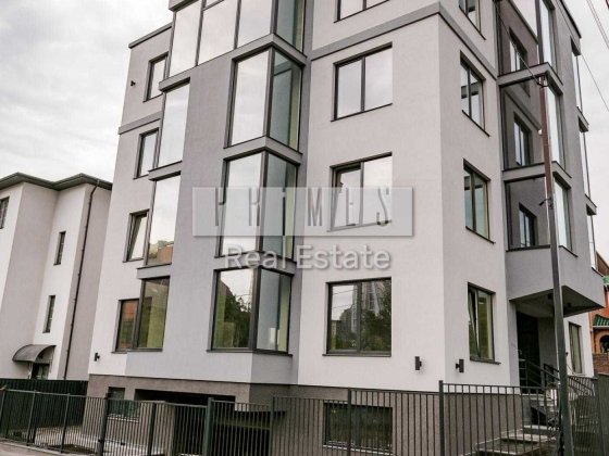 Продаж окрема будівля 1000м2 фасад Яготинська Печерськ Центр Офіс
