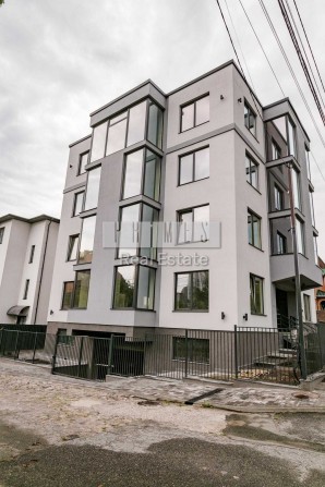 Продаж окрема будівля 1000м2 фасад Яготинська Печерськ Центр Офіс - фото 1