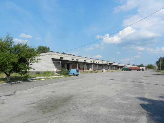 Продаж комплексу під склад, виробництво 5500 м.кв., земля 3.2ГА
