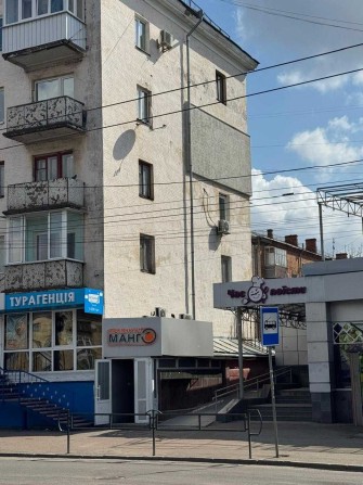 Фасад, окремий вхід, 51,9 м2, Житомир, Перемоги майдан 4/2 - фото 1