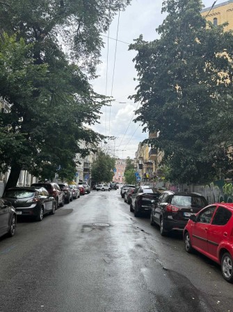 ТОП локація, Мала Житомирська 9, комплекс будівель Майдан Незалежності - фото 1