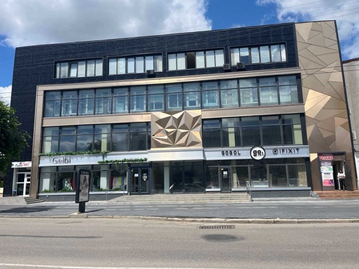 Продаж офісного приміщення в центрі міста. - фото 1