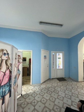 Продаж комерційної нерухомості  з діючим бізнесом - фото 1