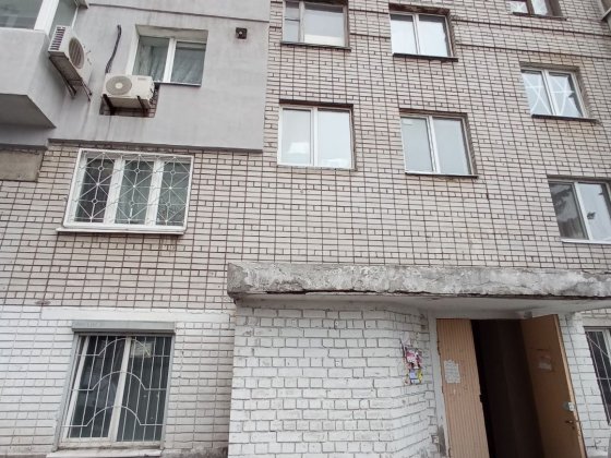 Продам нежитлове приміщення поряд з ЖК Кіровський низ Поля Дніпро