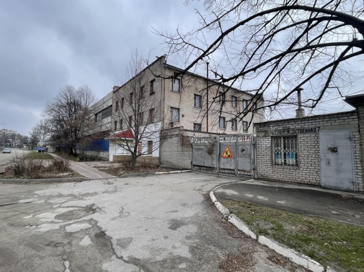 Продаж виробничо-складського комплексу 1,35 га — вул. Виробнича, 7 - фото 1