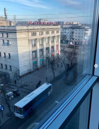 Продаж офісу 62 м² у БЦ «Бізнес Сіті» — діловий центр Житомира - фото 1