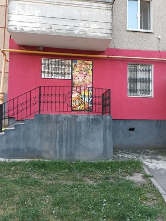 Продам приміщення 35 м.кв. Жадова, під магазин, салон краси,під бізнес - фото 1