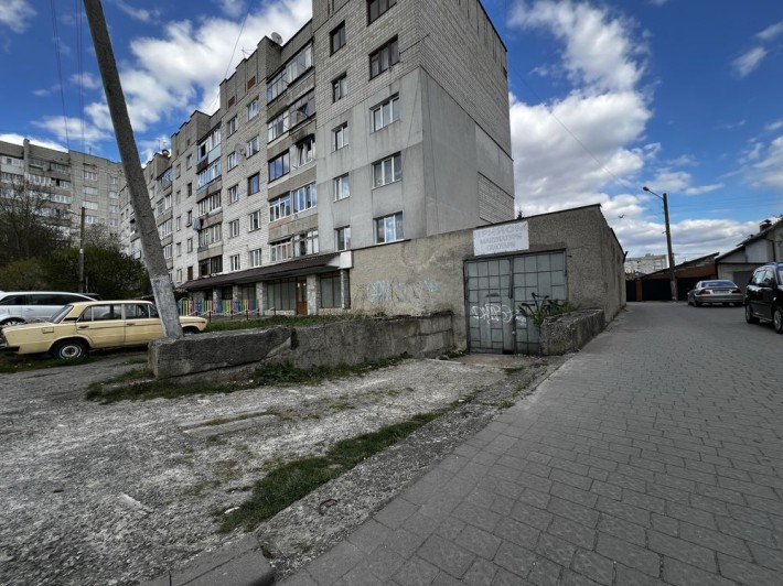 Продається комерційне приміщення в Рясне1. - фото 1