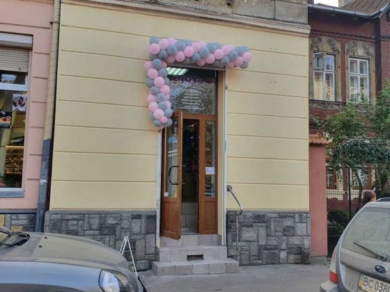 Продаж фасадного комерційного приміщення по вул. Васильківського, 1 Львів