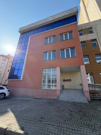 Продаж офісного приміщення по вул.Перфецького 11-Б, цокольне приміщення 159,7 м2 - фото 1