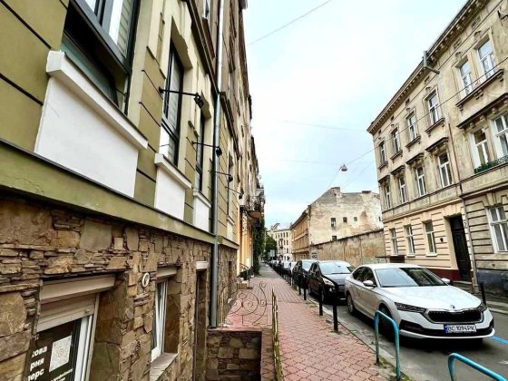 Продаж приміщення. вул. Ст. Бандери-І. Калинець-бл. Центр Львів