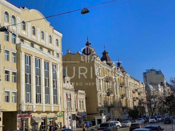 Богдана Хмельницького 48. 229,9 м.кв. Історичний центр міста. Київ