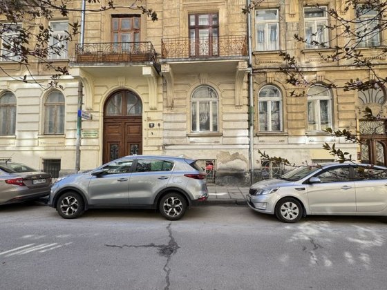 Продаж нежитлового приміщення в центрі Львова, вул Кониського Львів