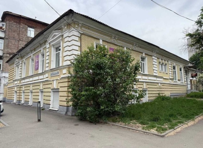 Продаж окремо стоячої будівлі в центрі Дніпра (468 кв.м.) - фото 1