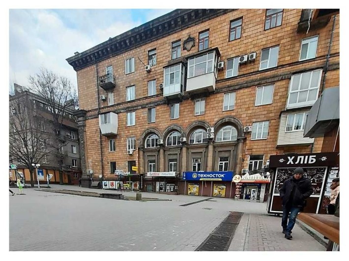 Продажа офиса 74 кв.м. на пр. Соборный (ост. Сталеваров) - фото 1