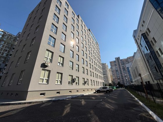 Продам офіс 526,8кв.м. в офісному центрі по вул Вишняківська 2а