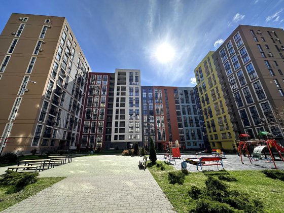 Продаж комерційного приміщення в ЖК «Семицвіт» Львів