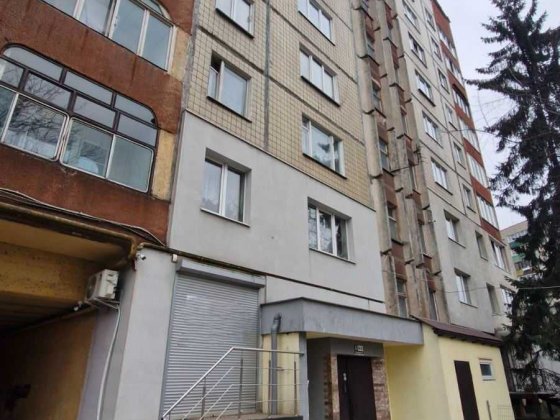 Продаж фасадного приміщення на Сихові (р-н Іскри) Львів