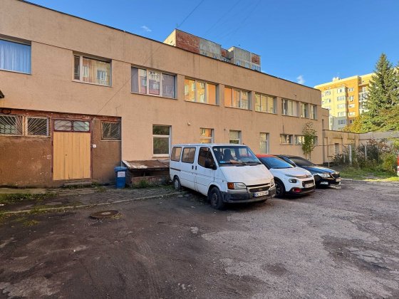 Сихів, Манастирського Комерція продаж Львів
