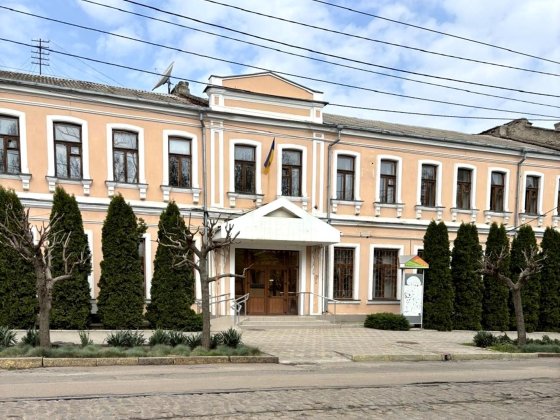 ТЕРМІНОВО продається будівля у м. Миколаїв Николаев
