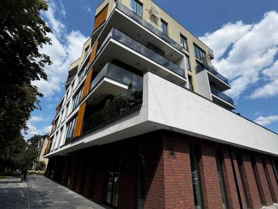 Продаж фасадного комерційного приміщення в новобудові на вул. Окружна, 43 Львов
