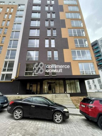 Продаж фасадного приміщення 200 м2, Малоголосківська, БЕЗ КОМІСІЇ - фото 1