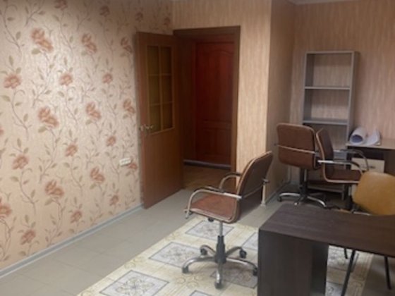 пр.Центральный (р-н Соборная)  50м/2кабинета Николаев
