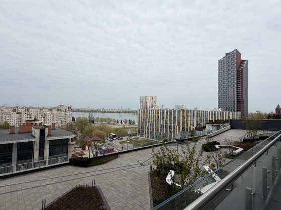 Продам коммерческое помещение 146,9 м. с террасой. ЖК Nebo Небо. Центр