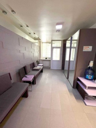 Продається салон краси, Берестейський проспект 30, метро Політехнічна - фото 1