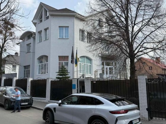 Продаж будівлі 850м2 в центрі Києва на Печерську