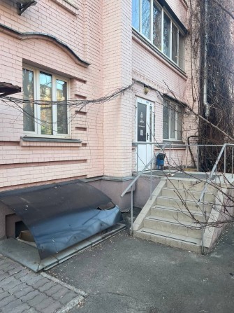 Продаж комерційного приміщення 202 м Юрківська 28 - фото 1