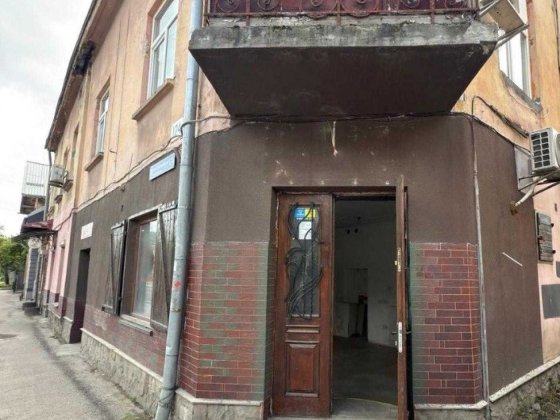 Продаж фасадного приміщення, вулиця Кульпарківська Львів