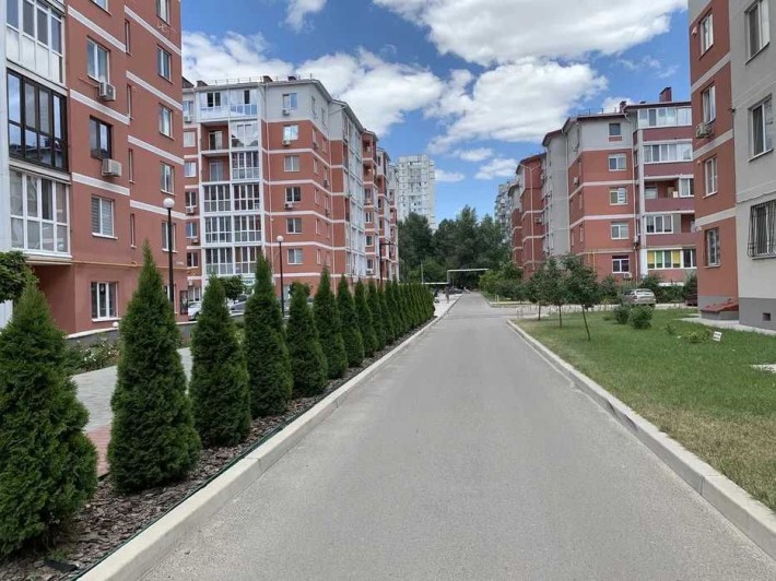 Продаж комерційного приміщення в ЖК Олімпійському, лівий берег - фото 1