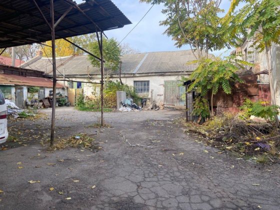 Продається база вул. Радісна, р-н БСМП, два вʼїзди, територія 4 га. Николаев
