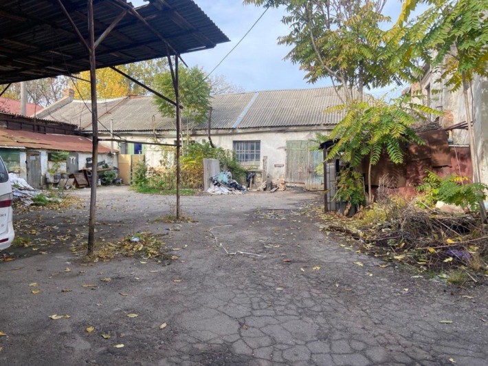 Продається база вул. Радісна, р-н БСМП, два вʼїзди, територія 4 га. - фото 1