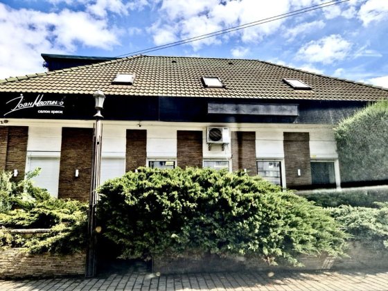 Продаю половину фасадного помещения Николаев