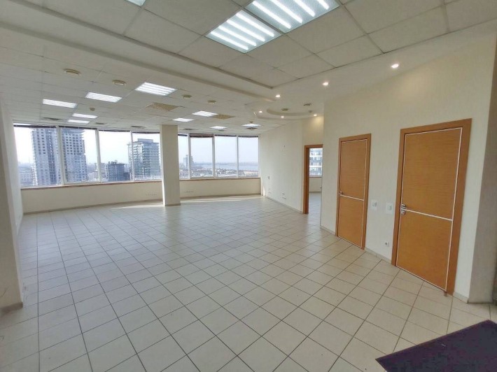 Продам шикарный офис в престижном БЦ Мост-Сити Королевы Елизаветы, 2 (Глинки) Центр - фото 1