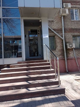 Нежитлові приміщення 760 м2 м. Запоріжжя вул. Новицького / вул. Леоніда Жаботинського 11/51 - фото 1