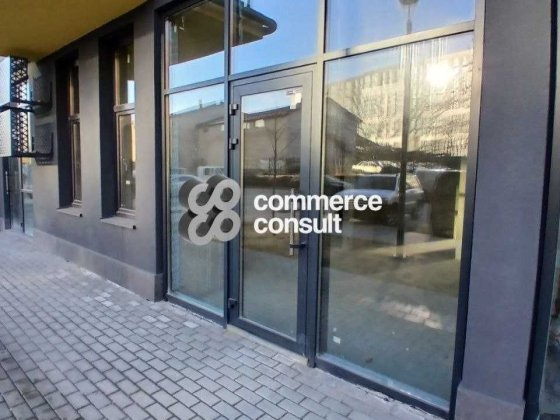 Продаж фасадного приміщення на Навроцького без комісії Львів