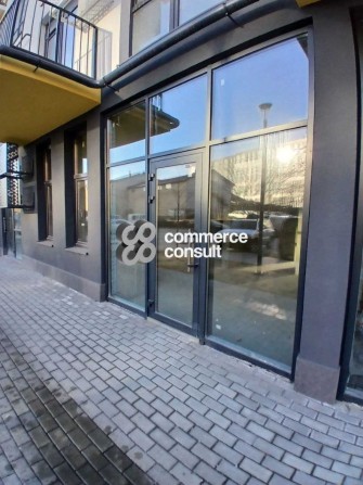 Продаж фасадного приміщення на Навроцького без комісії - фото 1