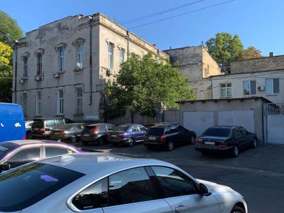 Продаж Комерційного комплексу 912,5 м² на 9 сотках —діючий міні-бізнес центр Одеса
