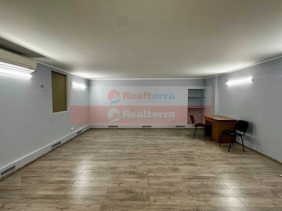 Без % Панаса Мирного, 9-Б. Печерський район, 85 кв.м.