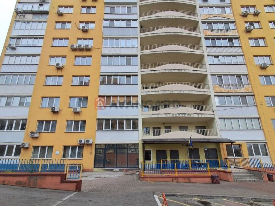 Продаж приміщення, Виноградар, вул. Наталії Ужвій, 12