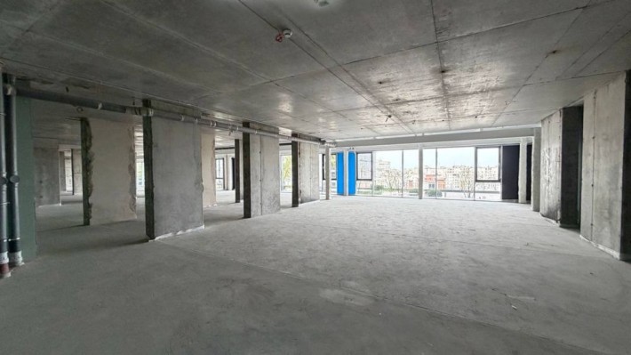 В продаже коммерчекое помещение 377,5 м. в ЖК Nebo. Небо - фото 1