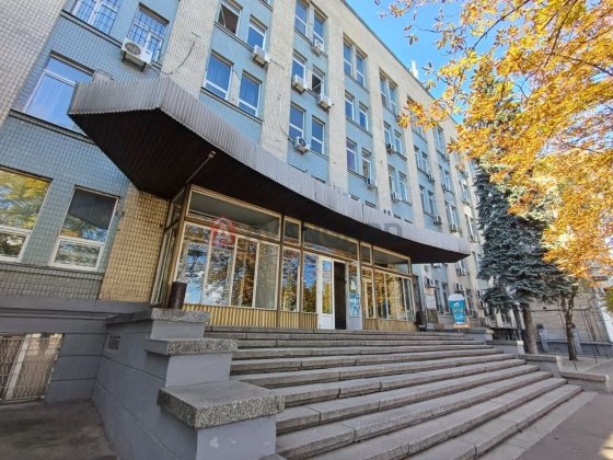 Продам 4-5 этаж нежилого помещения на набережной. Дніпро