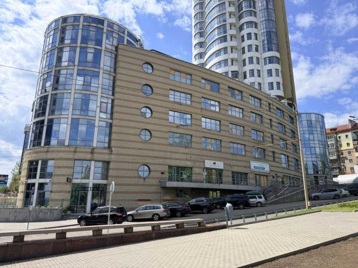Продаж офісу 691 м² у центрі Дніпра | пр. Яворницького | вид на річку - фото 1