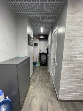 Продам фасадне приміщення! БЕЗ КОМІСІЇ! Милославська 5. 11,1м2 - фото 1