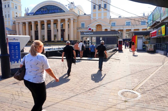Павільйон біля метро на Привокзальній площі продаж Харків - фото 1