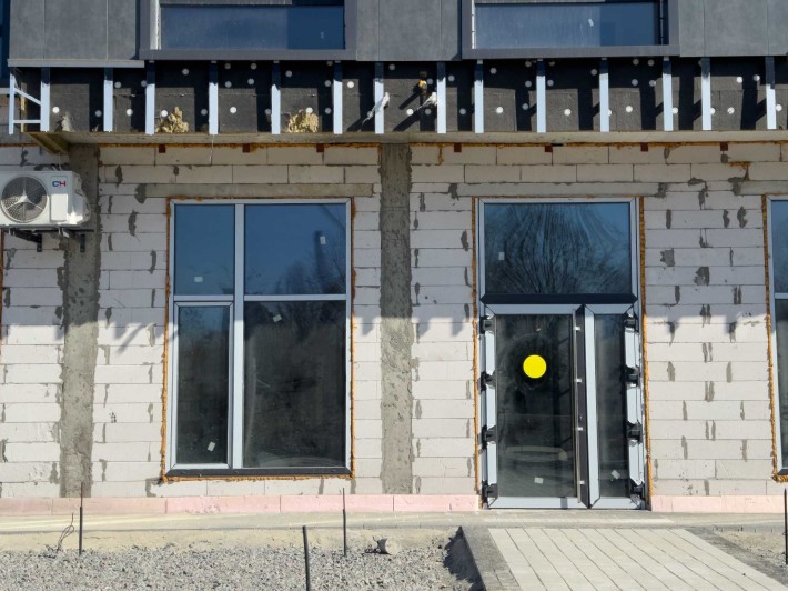 Продам комерційне приміщення — Позняки, монолітна новобудова - фото 1