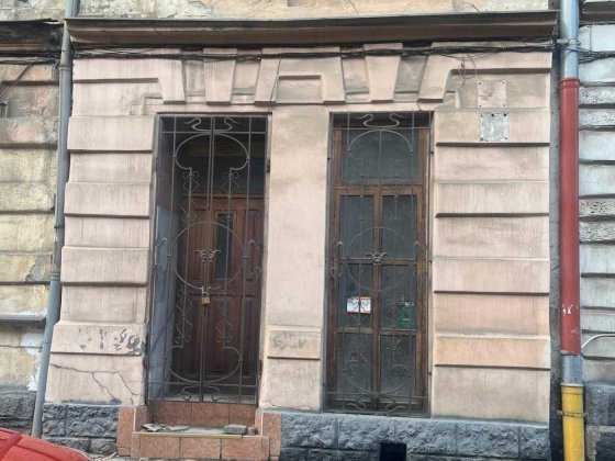 Продаж комерційного приміщення, вулиця Шептицьких, фасадний вхід Львов